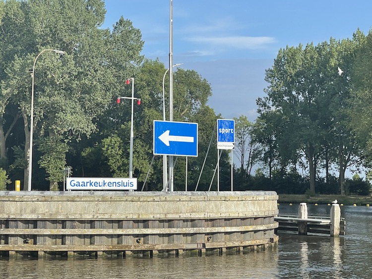 4 lichten gaarkeukensluis meerval