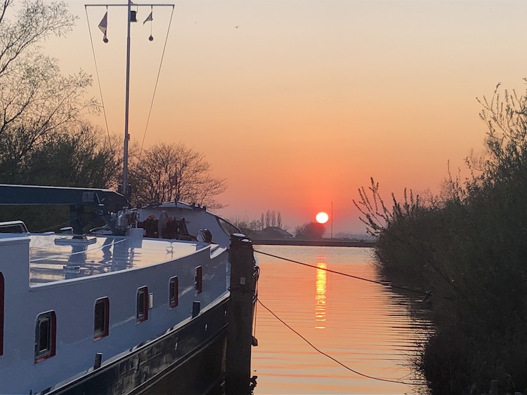 zonsondergang meerval 2020